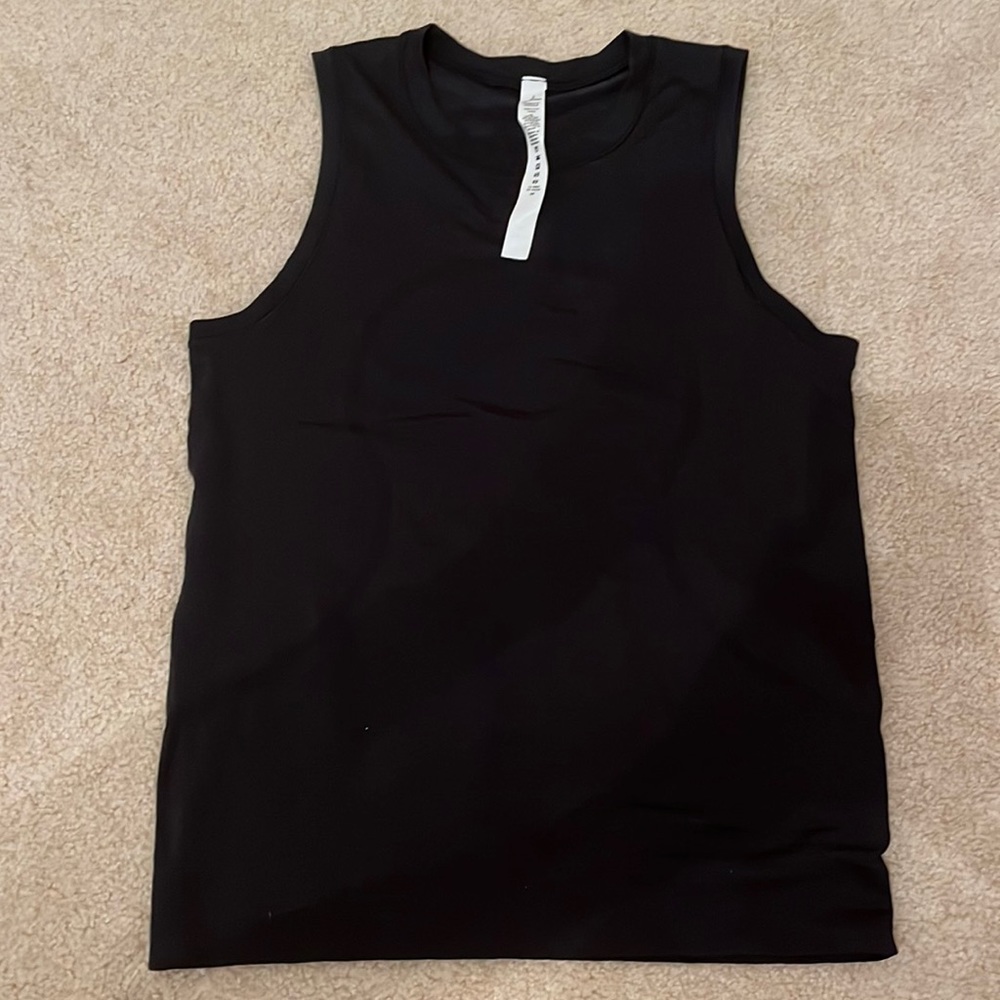 Black Swiftly breathe tank top, lululemon, not sold anymore in this style